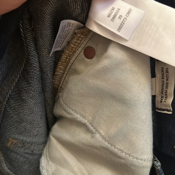 Madewell The Low Rise Perfect Vintage Straight Jeans in Lilycrest 29 - Picture 7 of 13